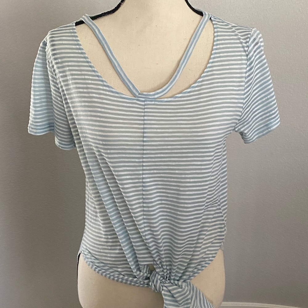 EUC Lucky top in medium